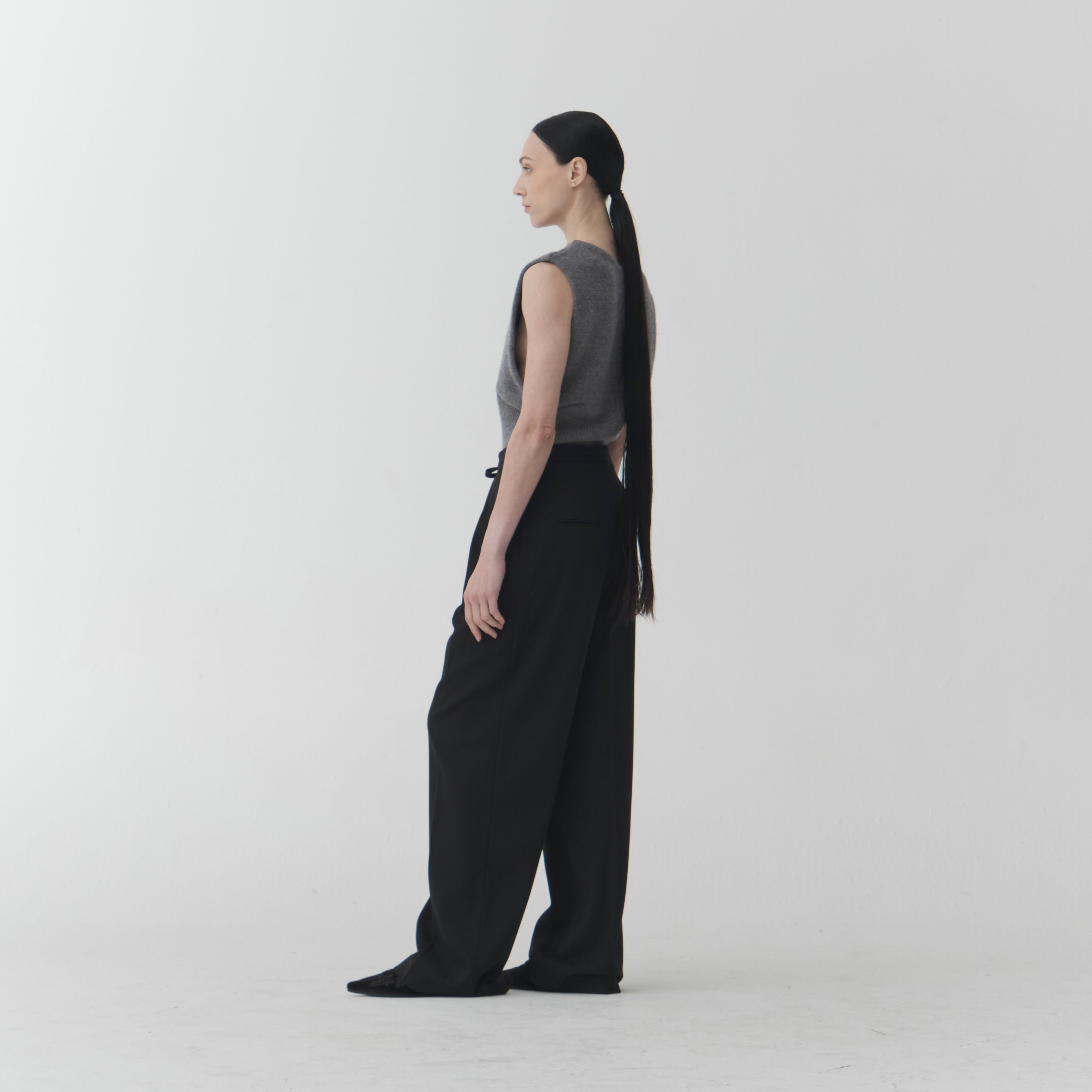 KN01 - Wool Vest